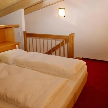 Schindlhaus/alpin Зёлль